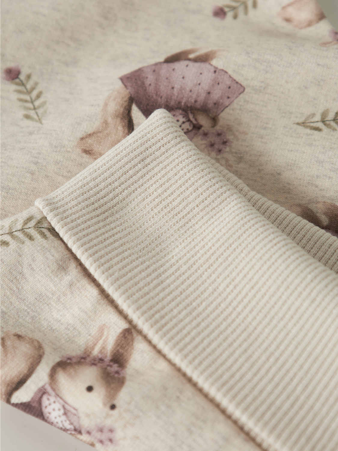 model_shot-front_full